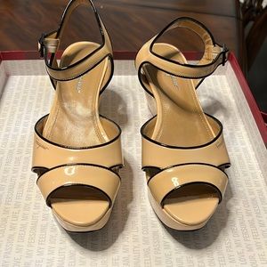 Salvatore ferragamo sandals size 37 in excellent condition.